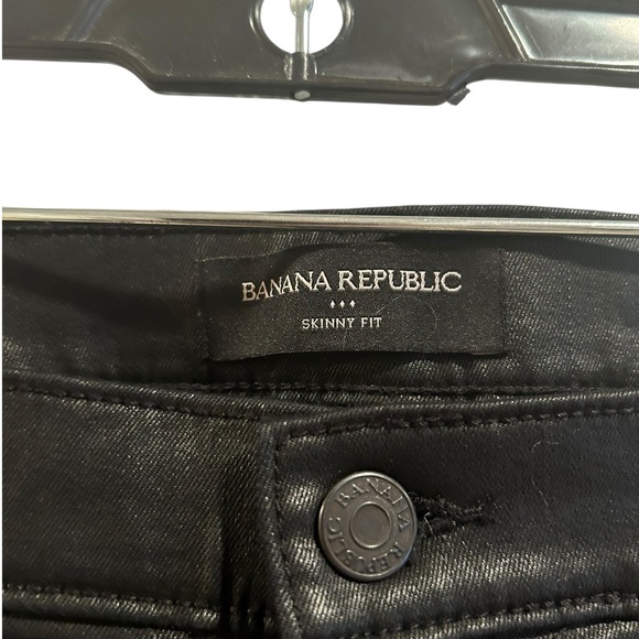Banana Republic Mid- Rise Skinny stretch Coated Jean Size 29/8R Black - Picture 8 of 9
